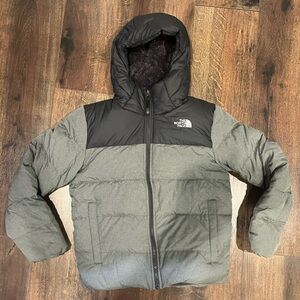 The North Face Charcoal Boys Puffer Fleece Jacket Size M 10-12